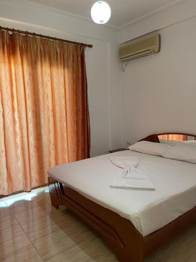 Sun And Sea Apartment Saranda Екстериор снимка