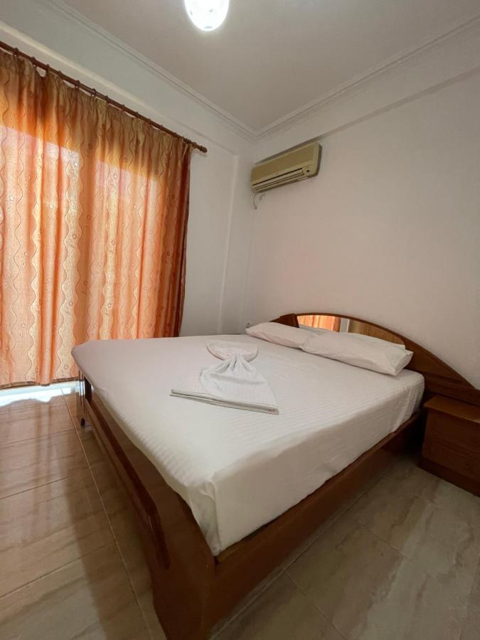 Sun And Sea Apartment Saranda Екстериор снимка